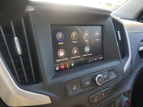 Used 2023 GMC Terrain SLE w/ Driver Convenience Package image 23