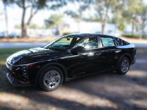 New 2025 Kia K4 LX image 14