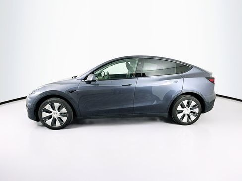 Used 2023 Tesla Model Y Long Range image 4