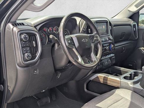 Used 2021 Chevrolet Silverado 1500 LT Trail Boss w/ Convenience Package II AWD/4WD image 9