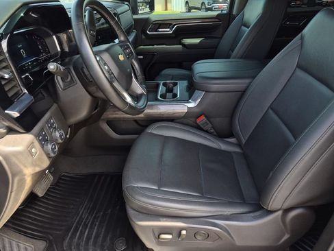 Used 2024 Chevrolet Silverado 2500 LTZ w/ LTZ Plus Package AWD/4WD image 38