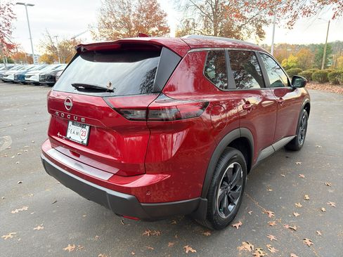 New 2026 Nissan Rogue SV image 7
