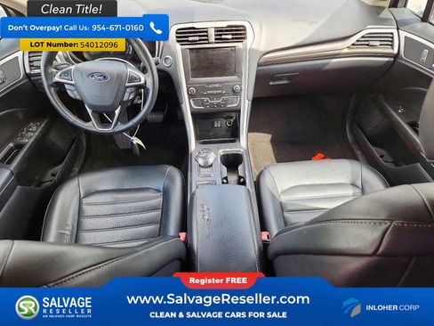 Used 2020 Ford Fusion SEL FWD image 11