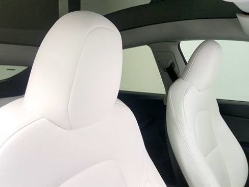 Used 2023 Tesla Model Y Performance AWD/4WD image 51
