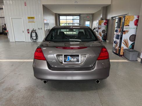Used 2006 Honda Accord EX-L image 6