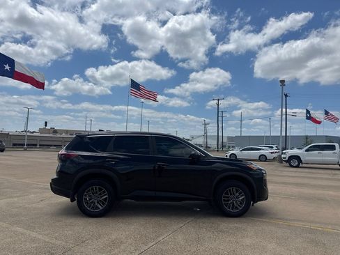 Used 2026 Nissan Rogue S FWD image 26
