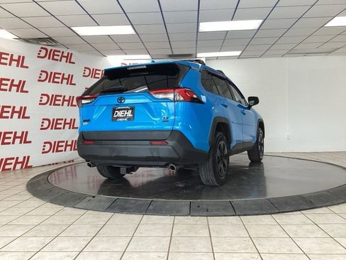 Used 2019 Toyota RAV4 LE w/ All Weather Liner Package AWD/4WD image 7