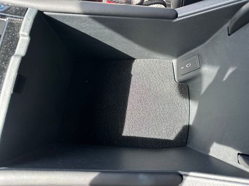 New 2025 Volkswagen Atlas SE image 23