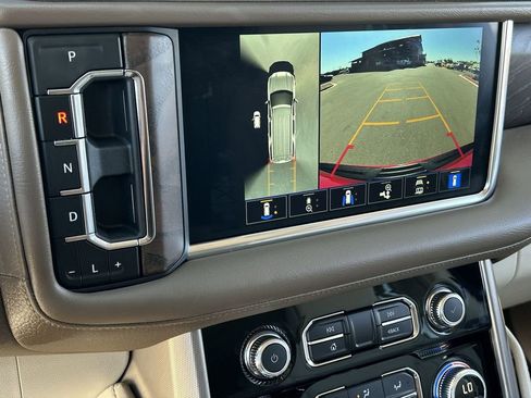 Used 2024 GMC Yukon XL Denali w/ Max Trailering Package image 15
