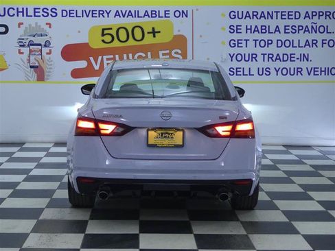 Used 2024 Nissan Altima 2.5 SR FWD image 6