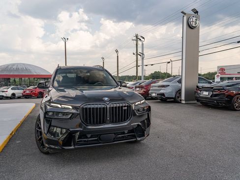 Used 2024 BMW X7 M60i w/ Executive Package AWD/4WD image 11