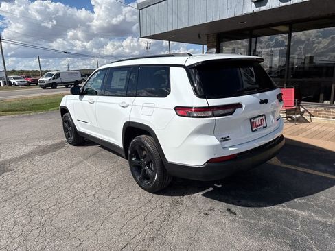 New 2025 Jeep Grand Cherokee L Limited w/ Black Appearance Package image 5