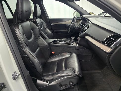 Used 2020 Volvo XC90 T6 Inscription w/ Protection Package image 28