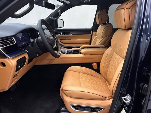 New 2026 Jeep Grand Wagoneer L Summit AWD/4WD image 12