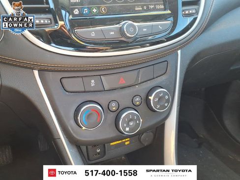 Used 2018 Chevrolet Trax LT w/ LT Convenience Package FWD image 19