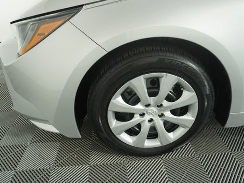 Used 2023 Toyota Corolla LE FWD image 16