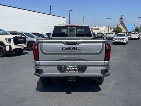 New 2026 GMC Sierra 2500 Denali Ultimate AWD/4WD image 5