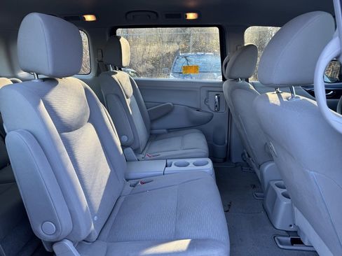 Used 2015 Nissan Quest S image 7