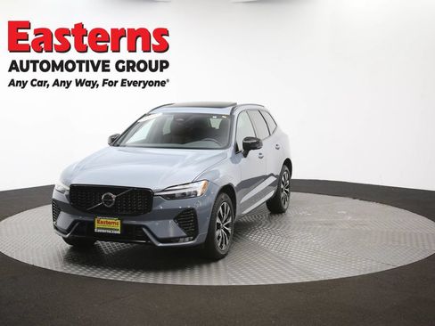 Used 2023 Volvo XC60 B5 Plus AWD/4WD image 58