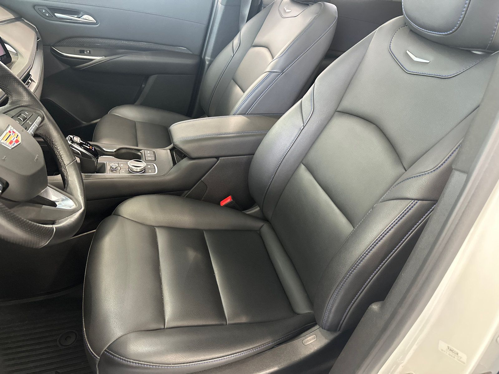 Used 2024 Cadillac XT4 Sport w/ LPO, Floor Liner Package AWD/4WD image 21