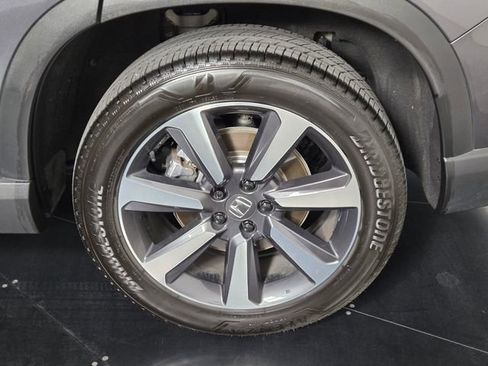 Used 2023 Honda Pilot Elite image 11