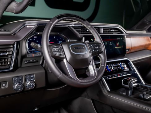 Used 2025 GMC Sierra 1500 Denali Ultimate AWD/4WD image 28