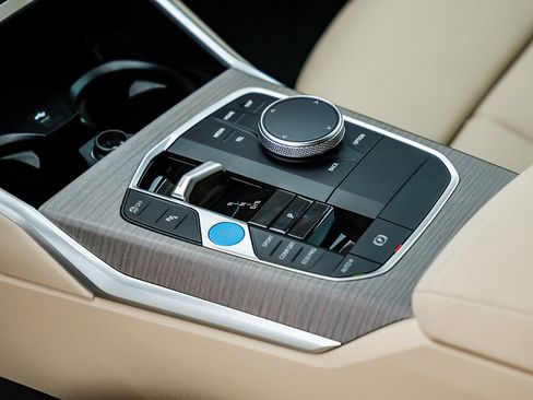 Used 2025 BMW i4 eDrive40 w/ Premium Package image 20