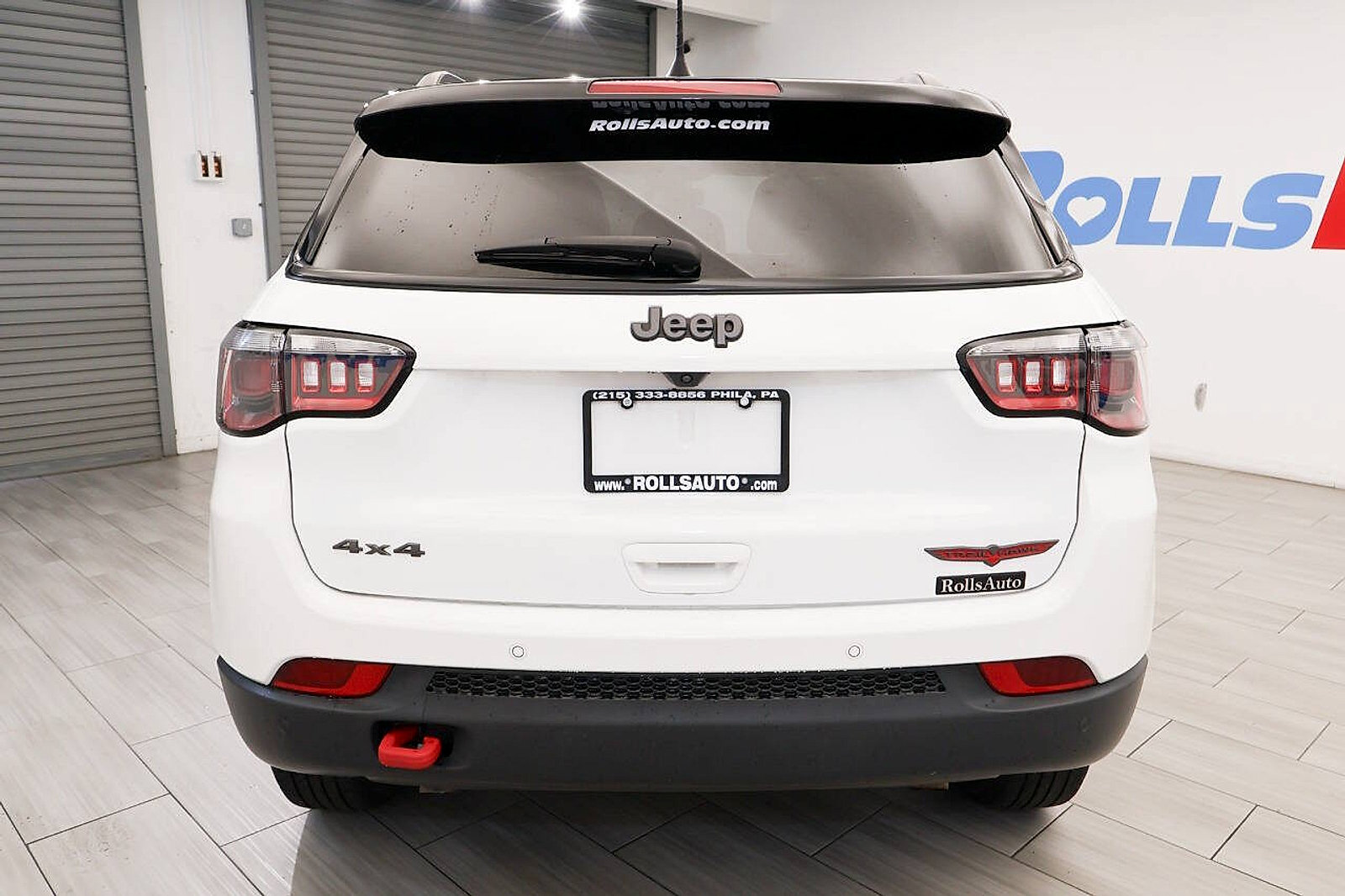 Used 2024 Jeep Compass Trailhawk AWD/4WD image 4
