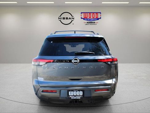 New 2026 Nissan Pathfinder Platinum AWD/4WD image 4