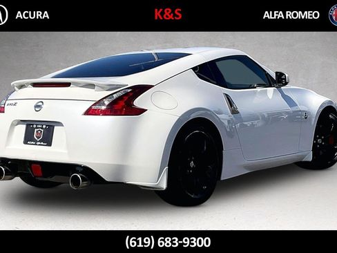 Used 2020 Nissan 370Z Coupe RWD image 30