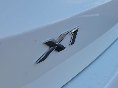 Certified 2025 BMW X1 xDrive28i w/ Premium Package image 5