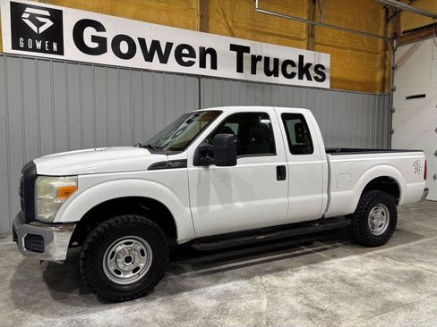 Used 2016 Ford F250 XL w/ XL Value Package AWD/4WD image 4