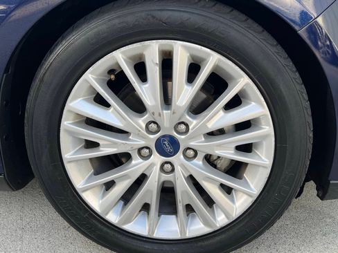 Used 2017 Ford Focus Titanium FWD image 32