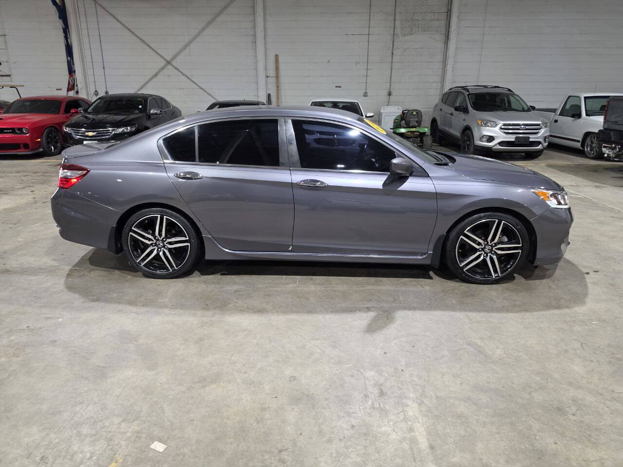 Used 2016 Honda Accord Sport image 15