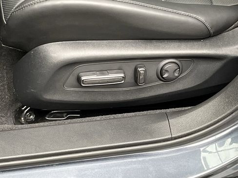 Used 2024 Honda Accord Touring image 11