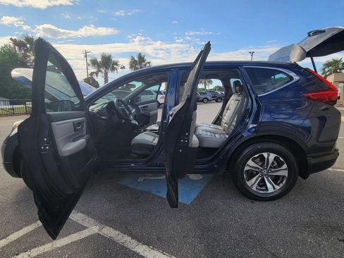 Used 2017 Honda CR-V LX image 18