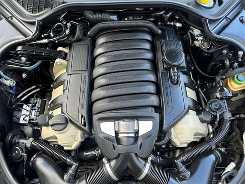 Used 2015 Porsche Panamera GTS image 20
