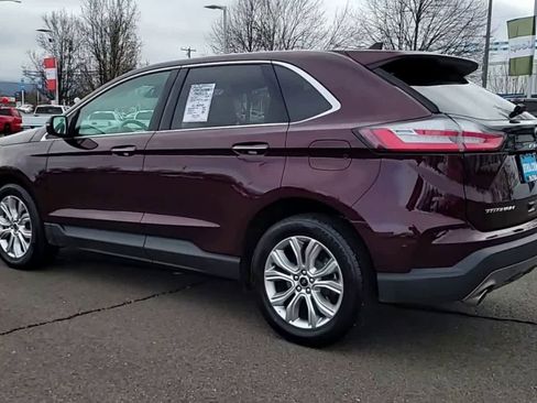 Used 2024 Ford Edge Titanium image 6