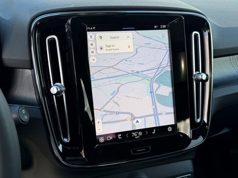 Certified 2023 Volvo XC40 Recharge Ultimate image 29