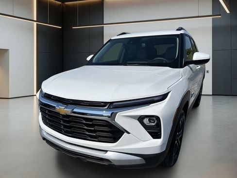 Used 2026 Chevrolet TrailBlazer LT FWD image 11