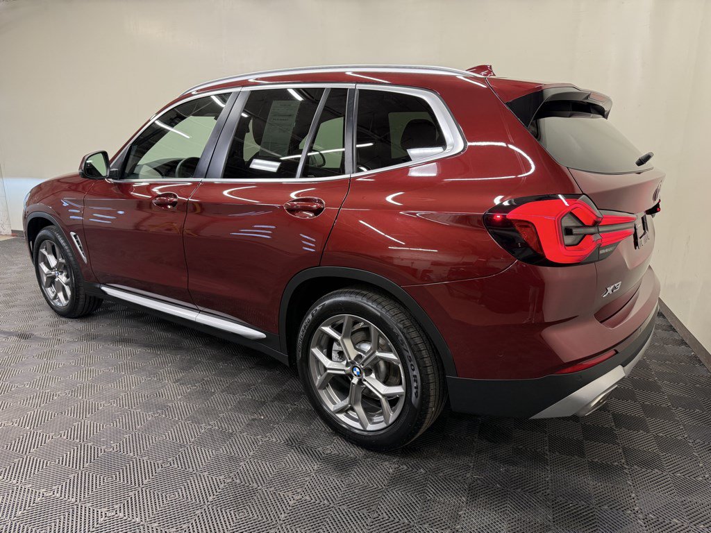 Used 2023 BMW X3 xDrive30i w/ Premium Package AWD/4WD image 3