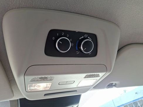 Used 2023 Ford Transit 350 XLT image 26