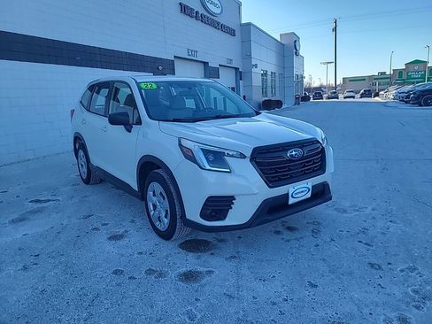 Used 2022 Subaru Forester Base image 7