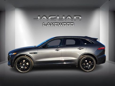 Used 2024 Jaguar F-PACE R-Dynamic S image 2