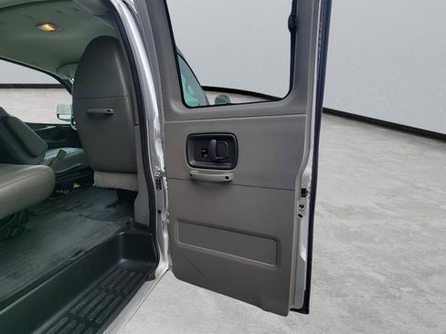 Used 2015 Chevrolet Express 2500 LS image 23