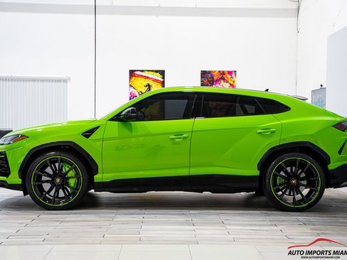 Used 2022 Lamborghini Urus AWD/4WD image 11