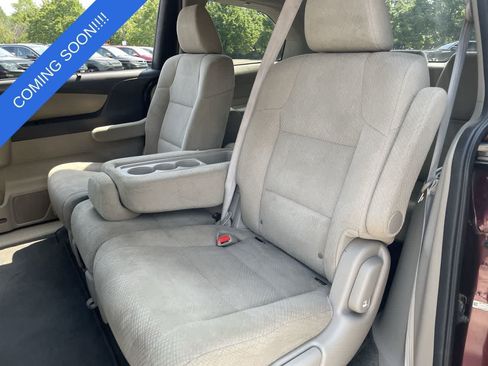 Used 2017 Honda Odyssey EX image 19