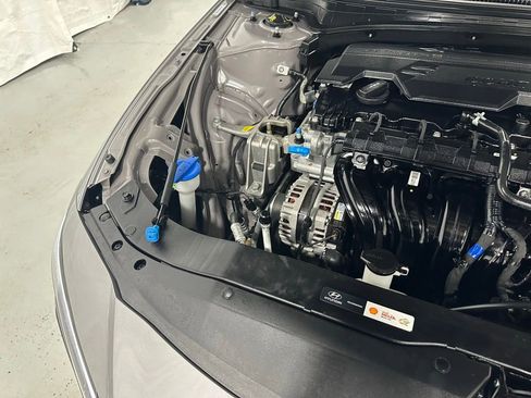 Used 2025 Hyundai Elantra Sport image 58