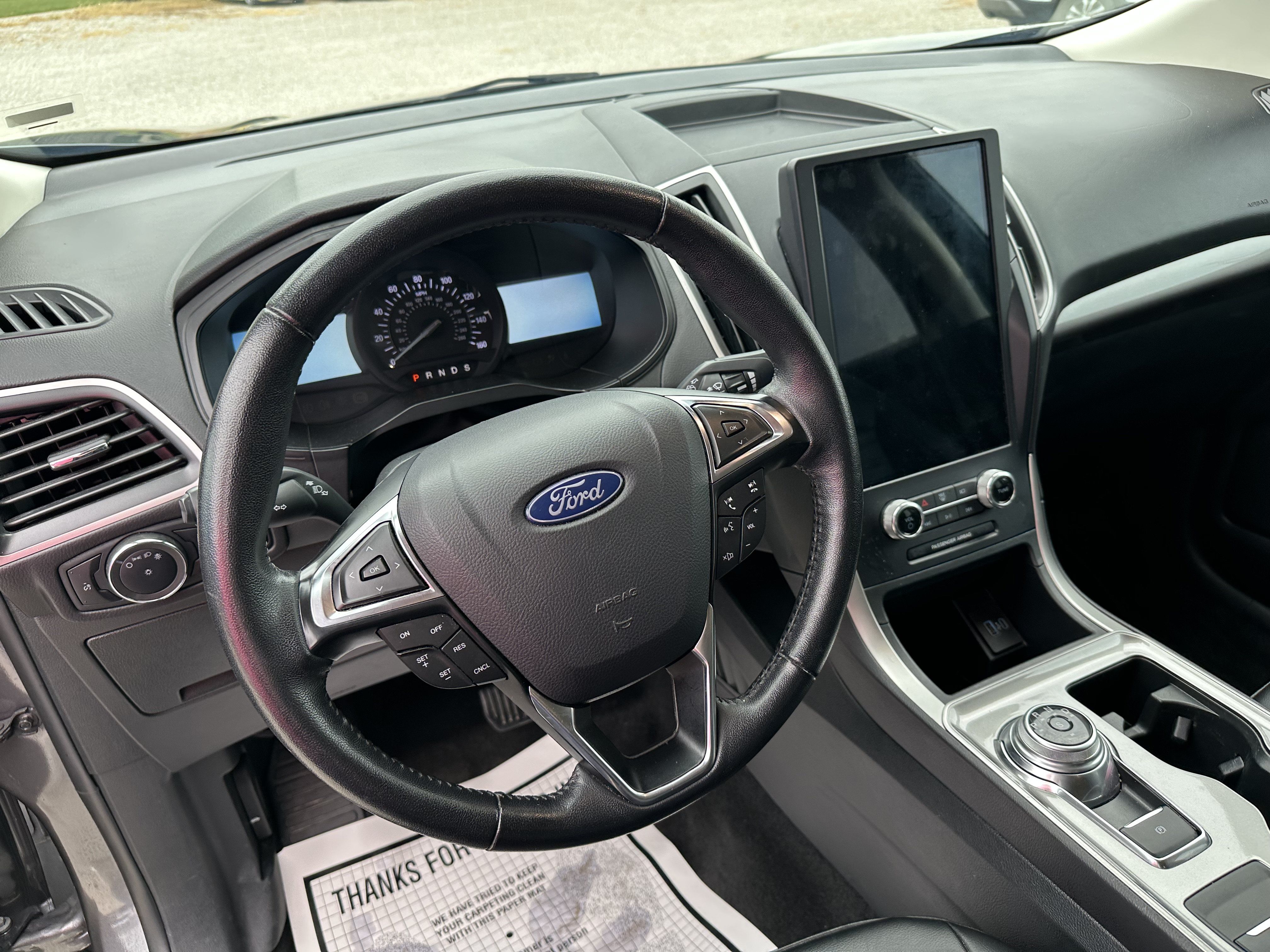 Used 2024 Ford Edge SEL AWD/4WD image 9