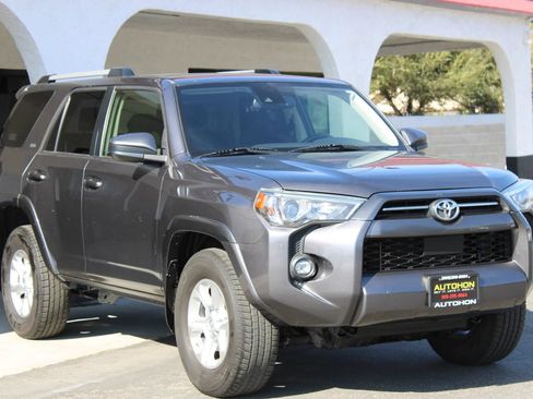 Used 2021 Toyota 4Runner SR5 RWD image 3